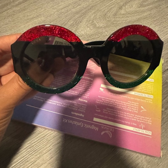 Gucci Black Sunglasses - Picture 1 of 6